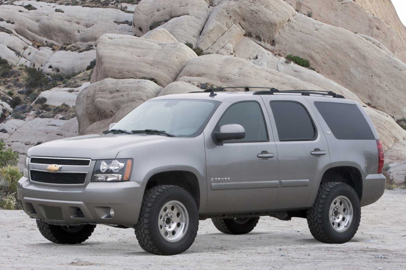 3" Ball Joint UCA Lift Kit w/ Rear Performance Shocks K1060 Fabtech®