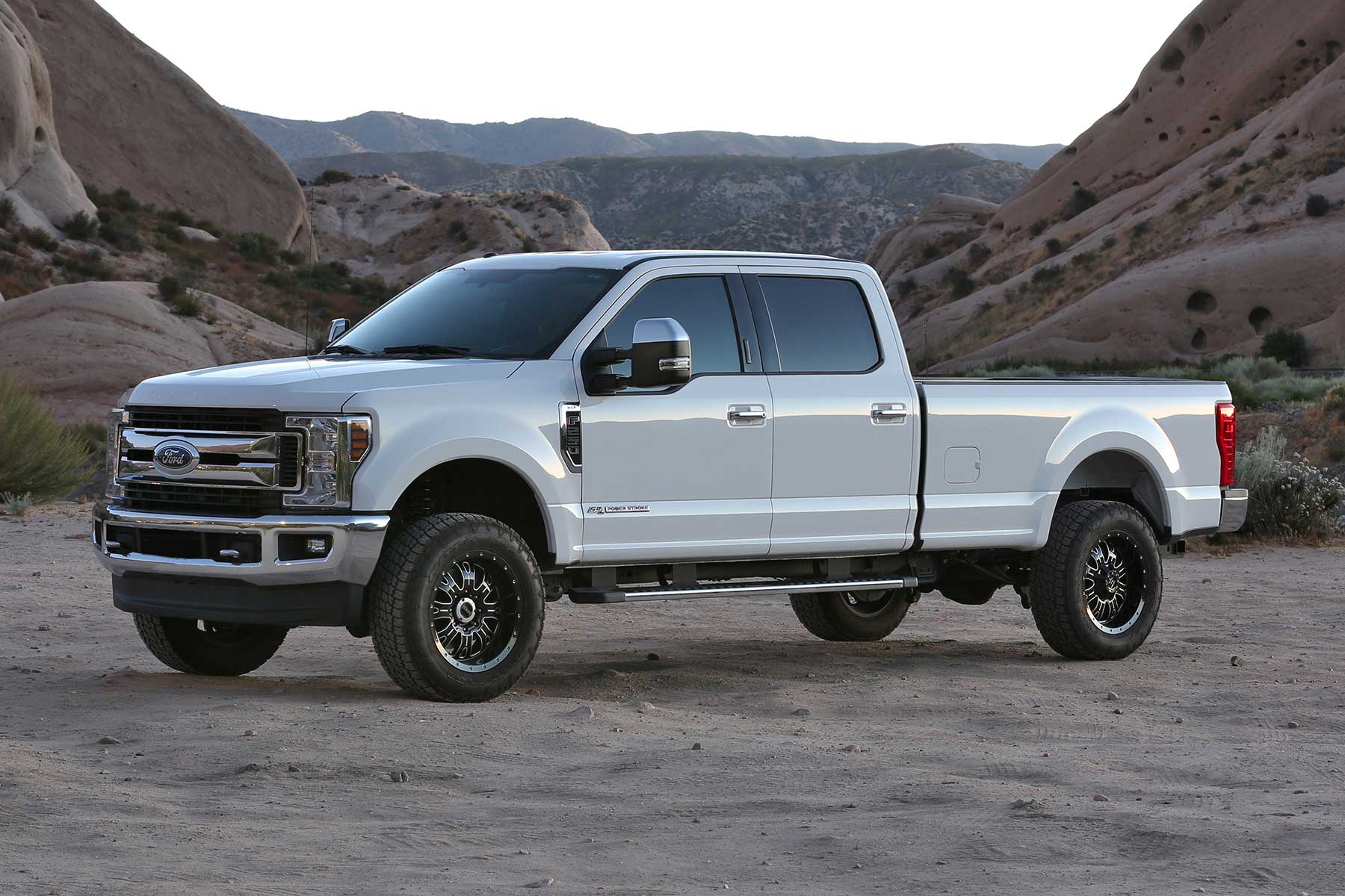 2011-2018 F250 F350 4WD Steel Front 3" Leveling Kit With Shock Extender