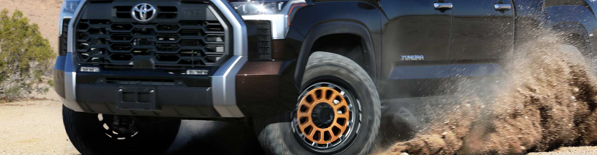 202223 Toyota Tundra 4WD [Factory Rear Air Bags] 3" Uniball UCA Lift